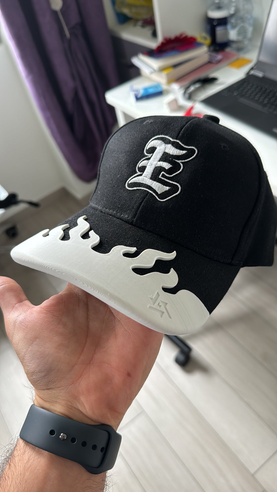 Abbiamo anche le fiamme! - Project: CapShield®  Version /003